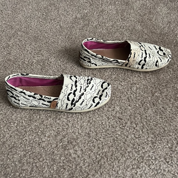 Madden Girl Cream Mustache Slip-Ons - Picture 2 of 5